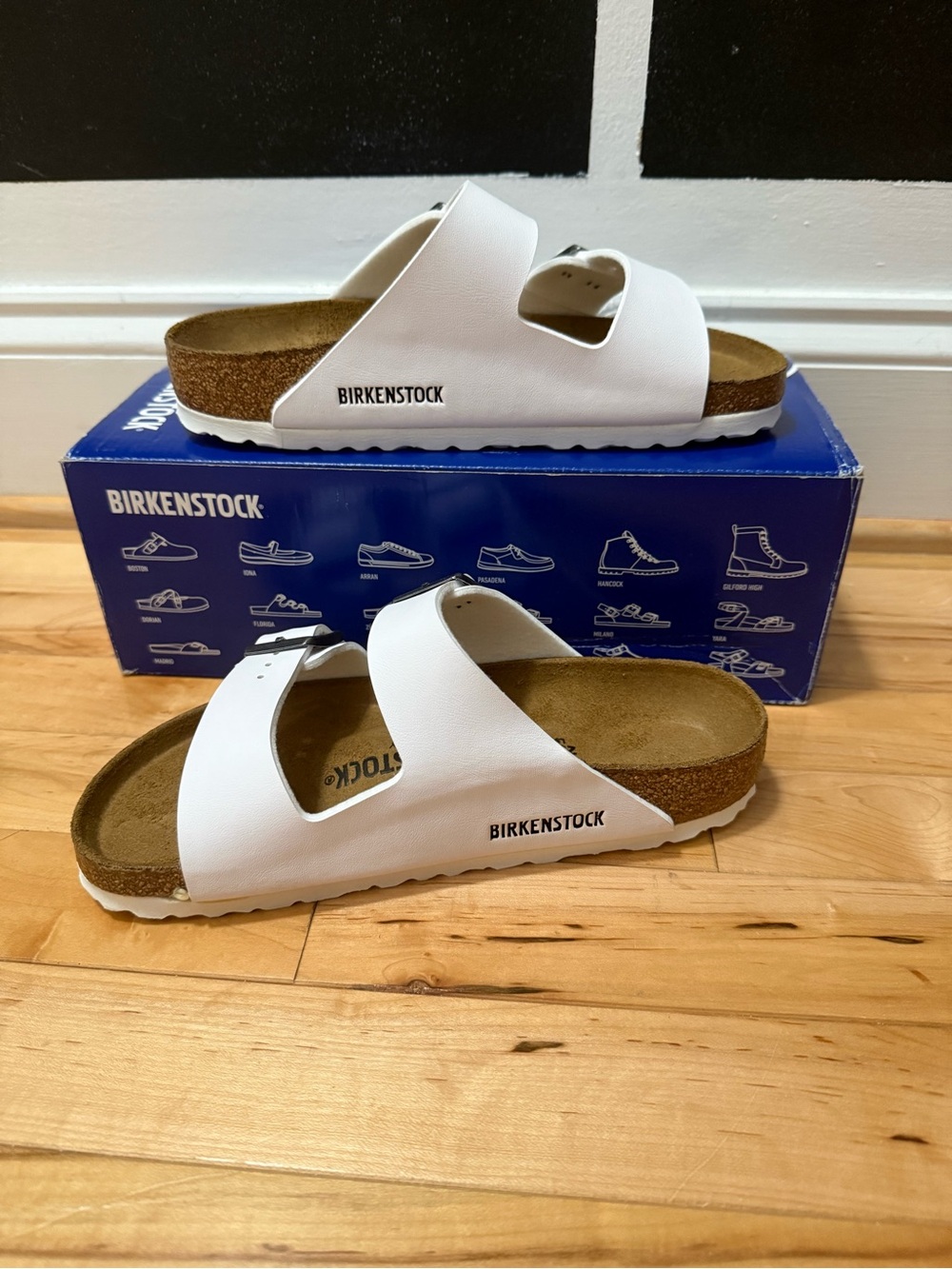 New In Box Birkenstock Arizona Sandals White EU 36 Women’s 5 Men’s 3